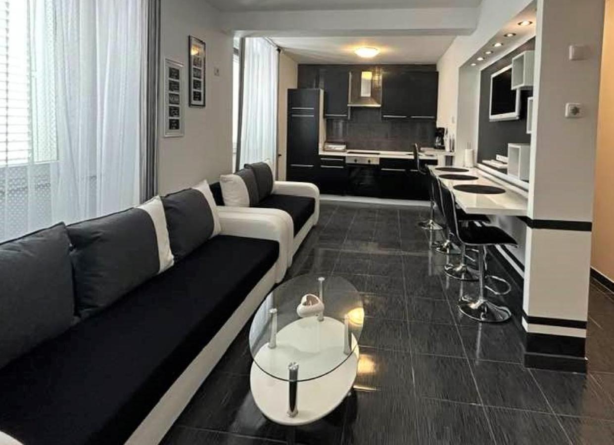 Apartment Decumana คิร์ก ภายนอก รูปภาพ